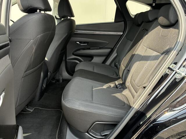Hyundai TUCSON 1.6 T-GDI PHEV Comfort Smart 4WD / Adaptief Cruise Control / Navigatie / Achteruitrijcamera / Apple Carplay & Android Auto / Stoel & Stuurverwarming / 19" LM Velgen / Elektrische Achterklep /