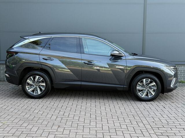 Hyundai TUCSON 1.6 T-GDI HEV Comfort Smart / Eerste Eigenaar / Trekhaak / 1650KG Trekgewicht / Stuur & Stoelverwarming / Elektrische Achterklep / Keyless / Navigatie / Achteruitrijcamera /