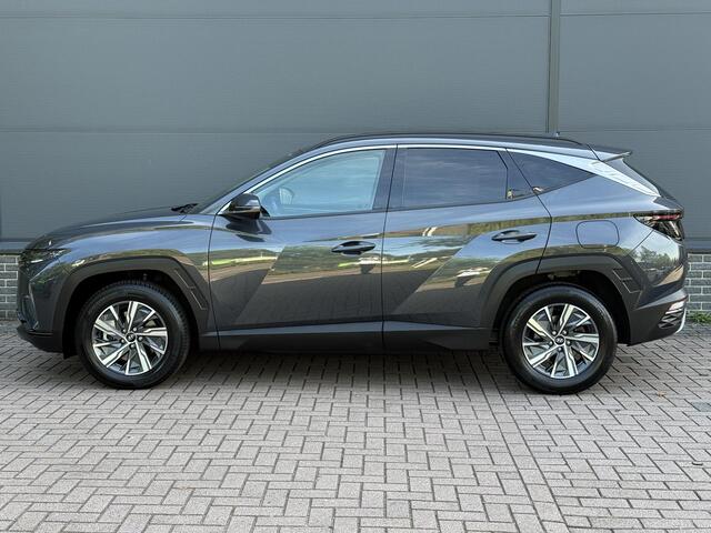 Hyundai TUCSON 1.6 T-GDI HEV Comfort Smart / Eerste Eigenaar / Trekhaak / 1650KG Trekgewicht / Stuur & Stoelverwarming / Elektrische Achterklep / Keyless / Navigatie / Achteruitrijcamera /