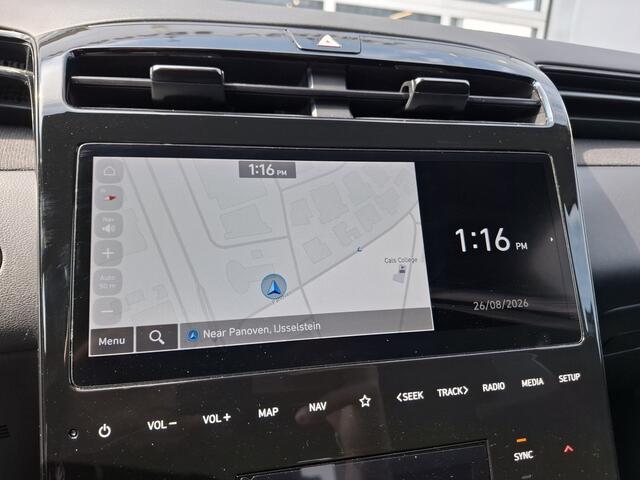 Hyundai TUCSON 1.6 T-GDI HEV N Line Sky | Navigatie/Android/Apple Carplay | LMV 19" | Elektrisch Glazen Panoramadak | Adaptieve Cruise Control | Voorstoelen/Achterbank Verwarmd | Rondomzichtcamera | Airco Automatisch |