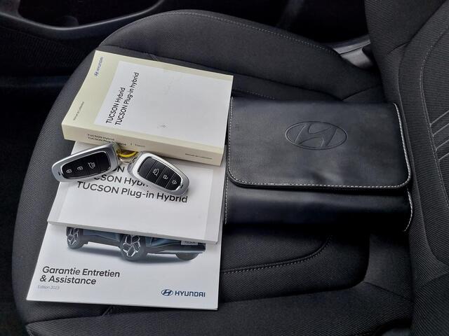 Hyundai TUCSON 1.6 T-GDI HEV Comfort Automaat 230PK / Trekhaak met 1650KG Trekgewicht / Navigatie / Cruise Control / Camera / Stoelverwarming / Climate Control