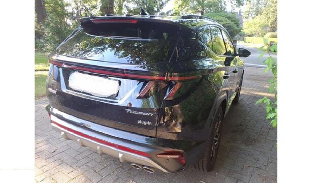 Hyundai TUCSON 1.6 T-GDI PHEV N Line Sky 4WD | Schuifdak, Stoelventilatie, Elektr. Stoelen, 360 Camera, Half alcantara/leder, 19 inch, Full option!