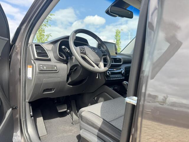 Hyundai TUCSON 1.6 T-GDI Comfort | Stoelverwarming | Achteruitrijcamera | DAB-Radio | LED-verlichting | Navigatie | Climate Control |
