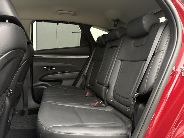 Hyundai TUCSON 1.6 T-GDI HEV Premium / Stoel en stuur verwarming / Stoelverkoeling / Airco / Cruise Control / Stoel verwarming achter / Ledere bekleding / Navigatie / Appel Carplay/Android Auto /