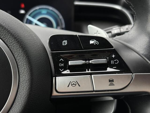 Hyundai TUCSON 1.6 T-GDI HEV Premium / Stoel en stuur verwarming / Stoelverkoeling / Airco / Cruise Control / Stoel verwarming achter / Ledere bekleding / Navigatie / Appel Carplay/Android Auto /