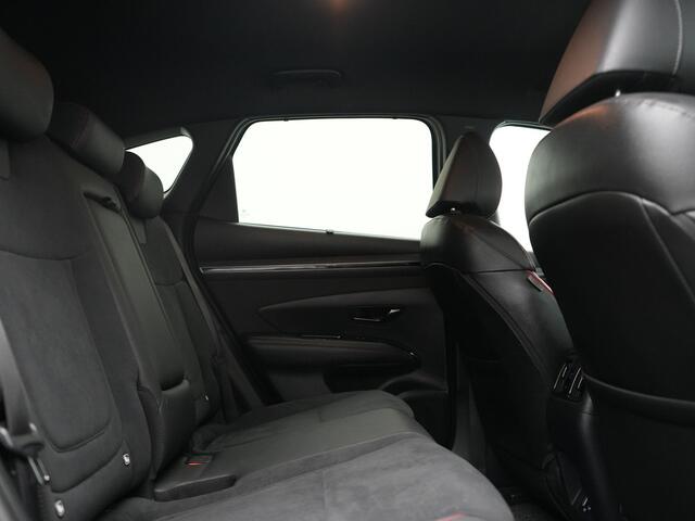 Hyundai TUCSON 1.6 T-GDI N Line 4WD PHEV 265pk Dealer O.H | Adaptive Cruise | Camera | Alcantara Sportstoelen & Stuur Verwarmd | Krell Audio | Apple Carplay | Keyless | Blis | 19"L.M | Navigatie | DAB | Plug In Hybrid |