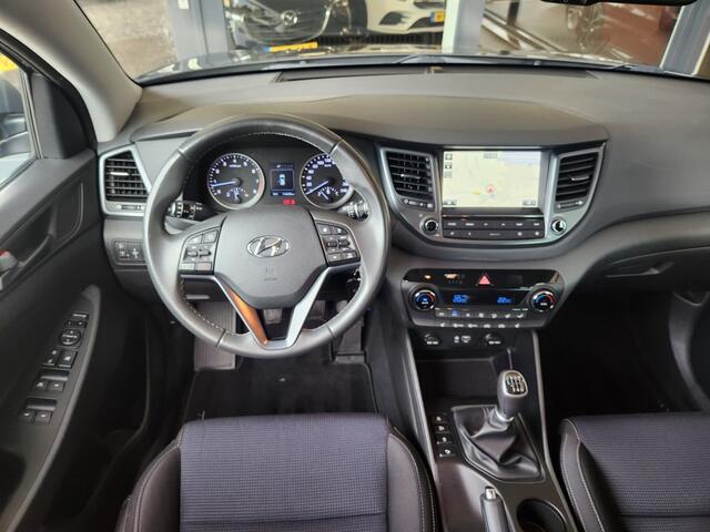 Hyundai TUCSON 1.6 GDI Urban Spirit Trekhaak, Navigatie, Cruise-control, Climate-control