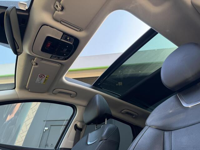 Hyundai TUCSON 1.6 T-GDI HEV 230pk Premium Sky / Schuif Kantel Dak / 360 Graden Camera / Adaptieve Cruise Control / Apple Carplay / Stoelventilatie/ Stoelverwarming / Stuurwielverwarming