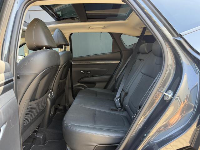 Hyundai TUCSON 1.6 T-GDI HEV 230pk Premium Sky / Schuif Kantel Dak / 360 Graden Camera / Adaptieve Cruise Control / Apple Carplay / Stoelventilatie/ Stoelverwarming / Stuurwielverwarming