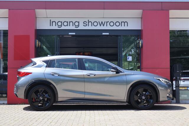 Infiniti Q Q30 1.6 T Sport | Origineel NL | Panoramadak | Bose |
