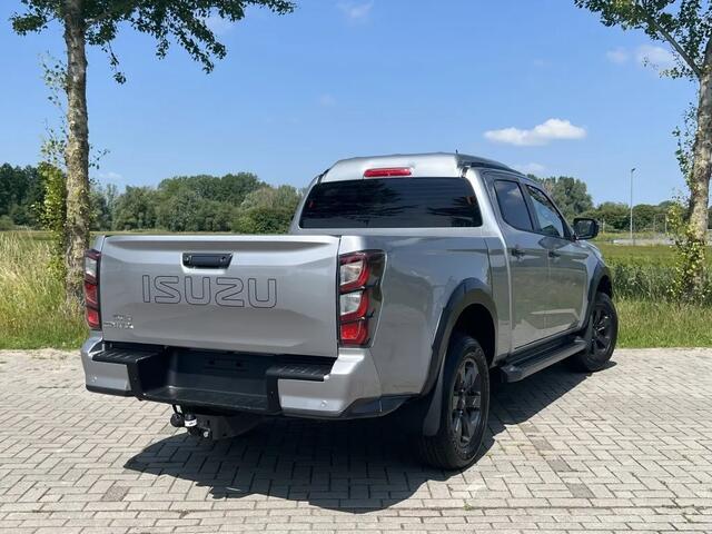 Isuzu D-MAX V-Cross MY25 Double Cab verlengd 5-persoons BPM vrij trekhaak 3500 Kg trekgewicht