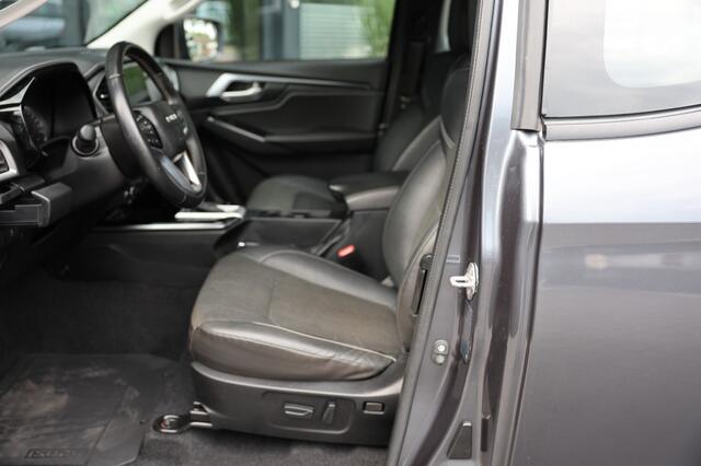 Isuzu D-MAX 1.9 D LS A/T 4WD VAN
