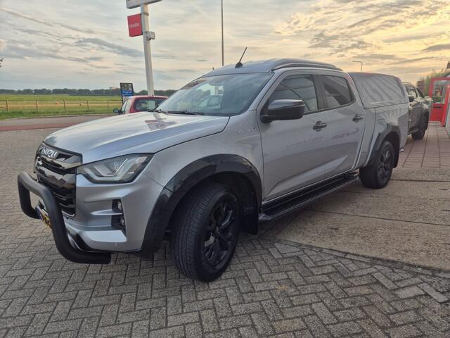 Isuzu D-MAX Dubbel Cab V-Cross 4WD AT XL 5 persoons Container zomer + winterset 3,5 T trekgewicht