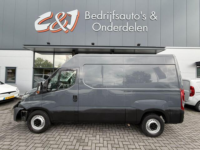 Iveco 35-140 Daily Iveco Daily voorschade l automaat l cruise l airco l camera l BTW