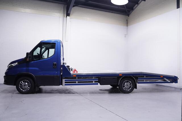 Iveco DAILY 35S21 210 pk Aut. Autotransporter Luchtvering Airco ECC, Adapt. Cruise, LED Koplampen, Trekhaak 3.500 kg, Nieuw, 3-Zits