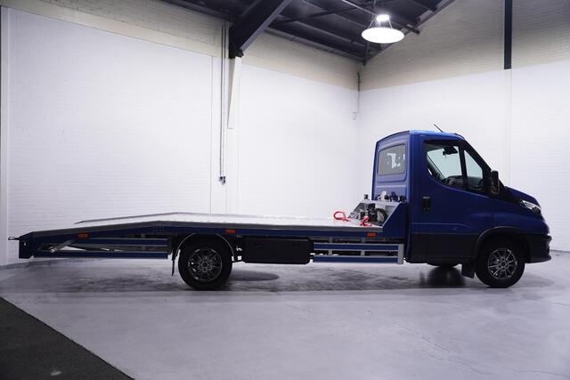 Iveco DAILY 35S21 210 pk Aut. Autotransporter Luchtvering Airco ECC, Adapt. Cruise, LED Koplampen, Trekhaak 3.500 kg, Nieuw, 3-Zits