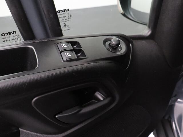Iveco DAILY 35S16V L2H2 | Led | 3500Kg Trekhaak | Airco | Cruise | Betimmering
