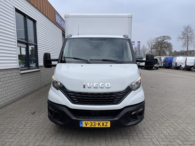 Iveco DAILY 35C16 2.3 410 Junge bakwagen met Palfinger laadklep / vaste prijs rijklaar ¤ 27.950 ex btw / L 430 cm x H 207 cm x H 210 cm / dubbellucht airco / euro 6 / lease vanaf ¤ 500 per maand