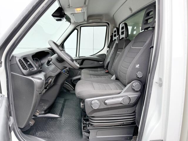 Iveco DAILY 35C16 3.0L Laadklep Dubbellucht Climate Control Cruise Control Meubelbak Bakwagen Koffer