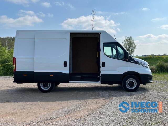 Iveco DAILY 35S14 | Origineel Nederlands | HI-Matic | AUR-Cam | Trekhaak | Direct leverbaar |