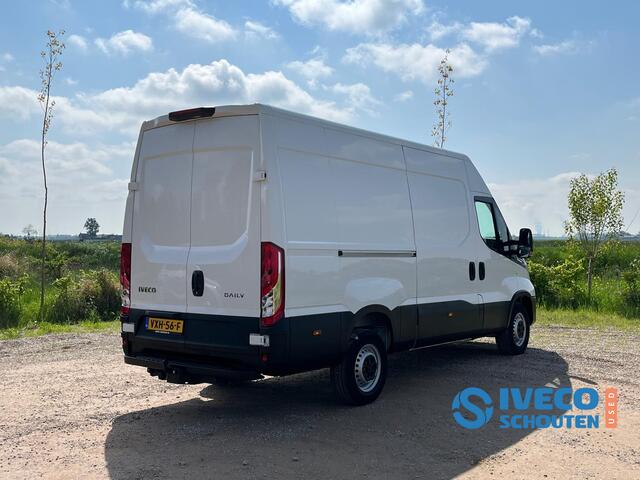 Iveco DAILY 35S14 | Origineel Nederlands | HI-Matic | AUR-Cam | Trekhaak | Direct leverbaar |