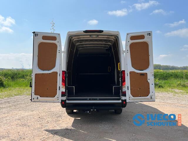 Iveco DAILY 35S14 | Origineel Nederlands | HI-Matic | AUR-Cam | Trekhaak | Direct leverbaar |