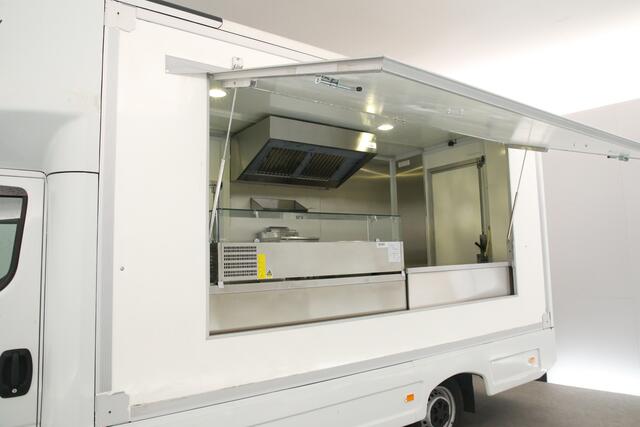 Iveco DAILY 35S14 2.3 410 | Foodtruck | Patatwagen | Verkoopwagen | Patatkraam | Frietwagen | Snackwagen | Zijdeur Airco Camera Treeplank