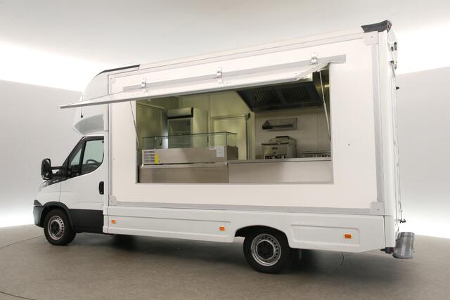 Iveco DAILY 35S14 2.3 410 | Foodtruck | Patatwagen | Verkoopwagen | Patatkraam | Frietwagen | Snackwagen | Zijdeur Airco Camera Treeplank