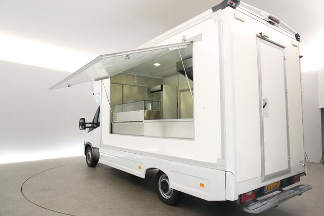 Iveco DAILY 35S14 2.3 410 | Foodtruck | Patatwagen | Verkoopwagen | Patatkraam | Frietwagen | Snackwagen | Zijdeur Airco Camera Treeplank