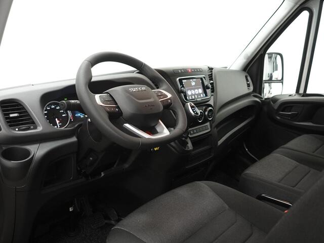 Iveco DAILY 3.0 180pk Automaat Bakwagen Laadklep 440x211x235 Airco Cruise control LED Navi Camera
