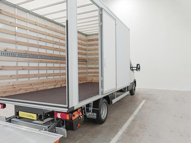 Iveco DAILY 3.0 180pk Automaat Bakwagen Laadklep 440x211x235 Airco Cruise control LED Navi Camera