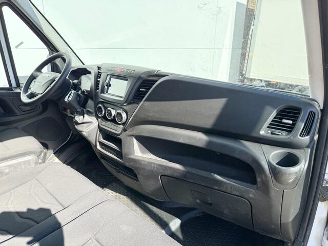 Iveco DAILY 35S13 ***Marge/Margin***Automaat L2H2 Climate Control Cruise Control Trekhaak Navigatie Imperiaal