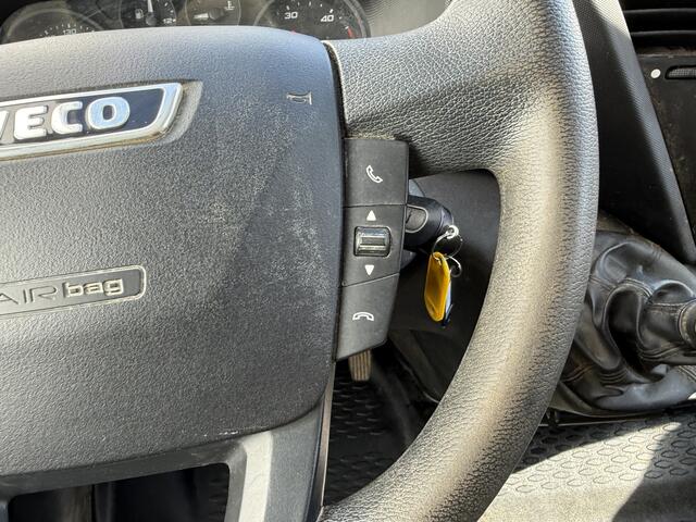 Iveco DAILY 35C12 2.3 Kipper Dubbellucht Trekhaak Airco Cruise Control Lucht Geveerde Stoel