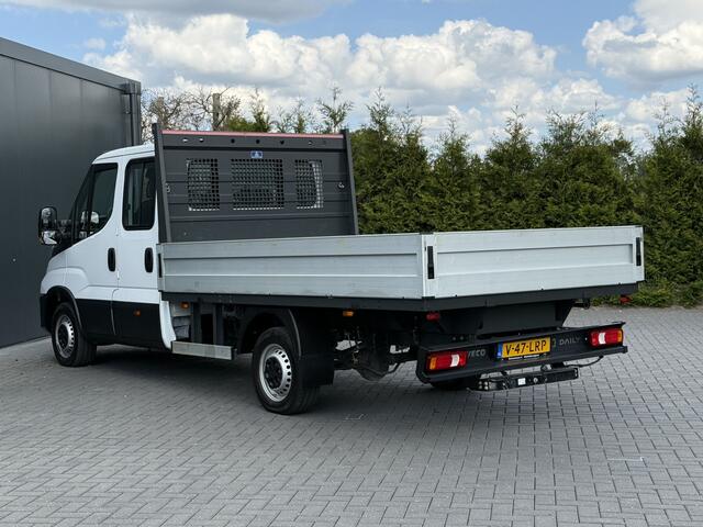 Iveco DAILY 35S14 2.3 D / PICK UP MET LANGE BAK / 7 PERSOONS DUBBELE CABINE / 10.360 KM / AIRCO / CRUISE / NAVI / 3.5 TONS TREKHAAK