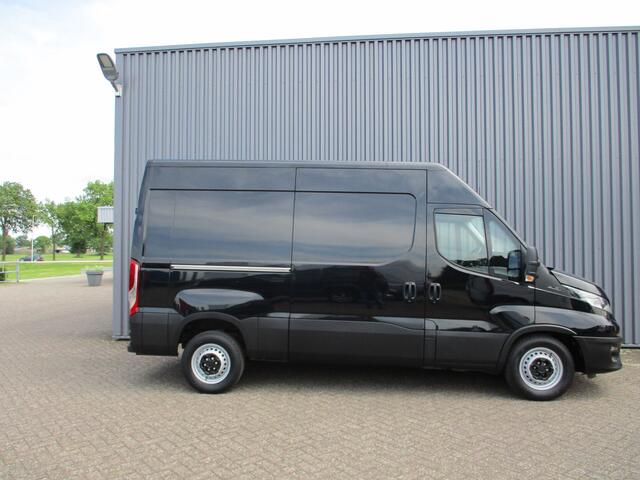 Iveco DAILY 35S12 L2 H2 Navi Airco 3500 trekgewicht