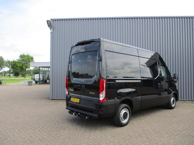 Iveco DAILY 35S12 L2 H2 Navi Airco 3500 trekgewicht