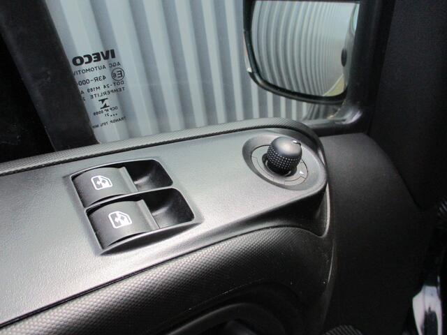 Iveco DAILY 35S12 L2 H2 Navi Airco 3500 trekgewicht