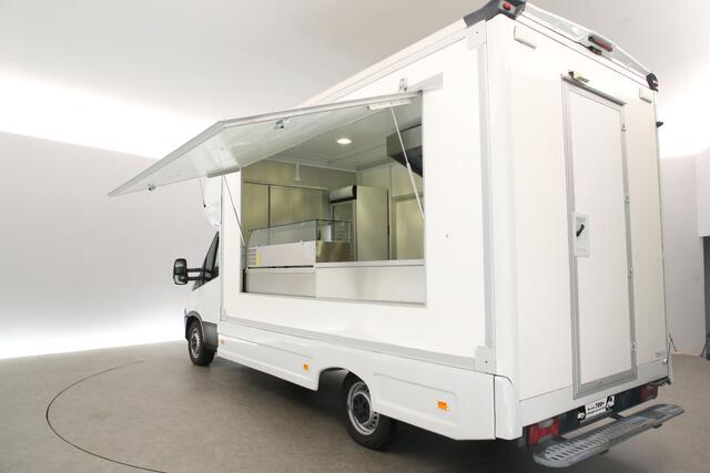 Iveco DAILY 35S14 2.3 410 | Foodtruck | Patatwagen | Verkoopwagen | Patatkraam | Frietwagen | Snackwagen | Zijdeur Airco Camera Treeplank
