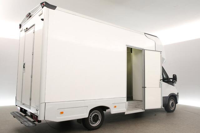 Iveco DAILY 35S14 2.3 410 | Foodtruck | Patatwagen | Verkoopwagen | Patatkraam | Frietwagen | Snackwagen | Zijdeur Airco Camera Treeplank