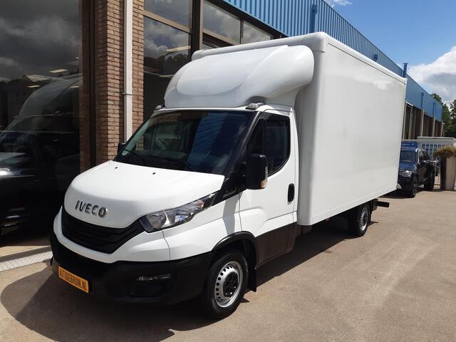 Iveco DAILY 35S16D Automaat ,Laadklep , Airco Cruisecontrol 115 Kw/156 Pk