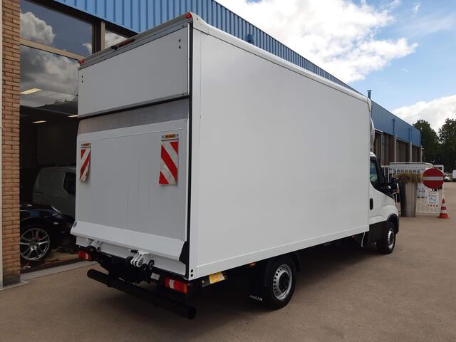 Iveco DAILY 35S16D Automaat ,Laadklep , Airco Cruisecontrol 115 Kw/156 Pk