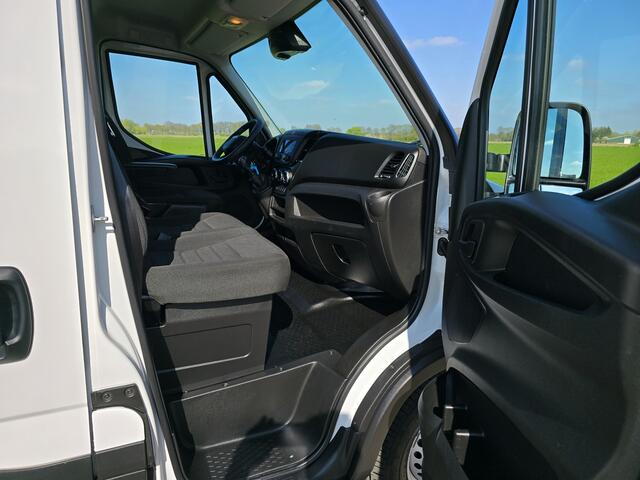 Iveco DAILY 35S14V 2.3 352L H2 - 140 Pk - Euro 6 - Airco - Cruise Control
