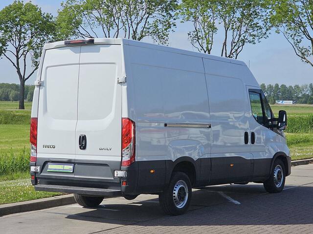 Iveco DAILY 35S14V 2.3 410 L2H2, automaat, airco, navi, LED, camera