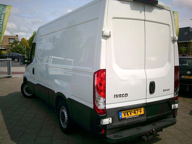 Iveco DAILY 35S16V 2.3 352 H2 VOORZIEN VAN AIRCO+TREKHAAK!! 3500KG !!!
