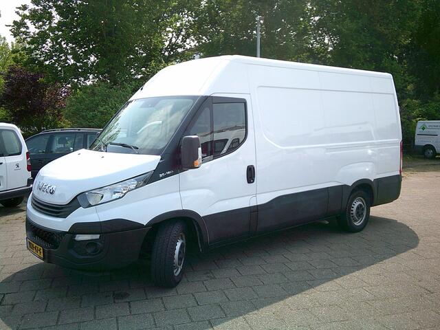 Iveco DAILY 35S16V 2.3 352 H2 VOORZIEN VAN AIRCO+TREKHAAK!! 3500KG !!!