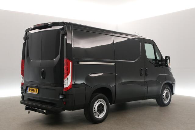 Iveco DAILY 2.3 300 L1H1 3500KG Trekgew. Trekhaak Airco 3 Persoons Elektrpakket Schuifdeur