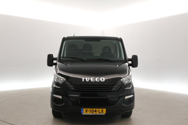 Iveco DAILY 2.3 300 L1H1 3500KG Trekgew. Trekhaak Airco 3 Persoons Elektrpakket Schuifdeur