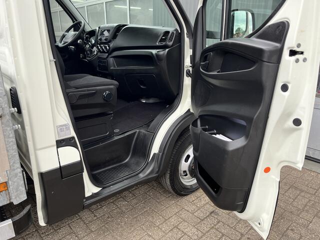 Iveco DAILY 40C18 Be Clixstar 3420kg laadvermogen Airco Cruise control Telefoonverbinding Tachograaf 2-Persoons Gereedschapskist Open laadbak Pick-up P-up Bakwagen 1e eigenaar Euro 6Be combi Trekker Oplegger