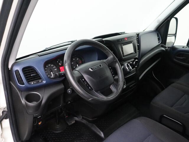 Iveco DAILY 35S14 Hi-Matic Automaat L2H1 Dubbele Cabine | 6-Persoons | Navigatie | 3500Kg Trekhaak