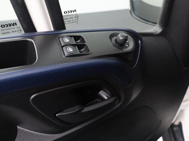 Iveco DAILY 35S14 Hi-Matic Automaat L2H1 Dubbele Cabine | 6-Persoons | Navigatie | 3500Kg Trekhaak